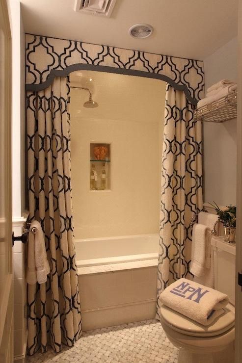 Tiny But Chic 3 Easy Ideas For Small Bathrooms Flourishmentary - Small Bathroom Ideas Shower Curtain