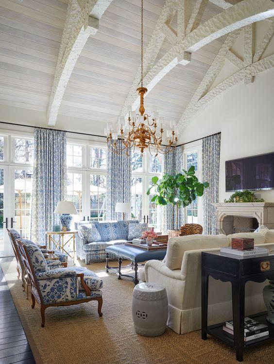 7 New Traditional Living Room Decor Ideas For An Elegant ...