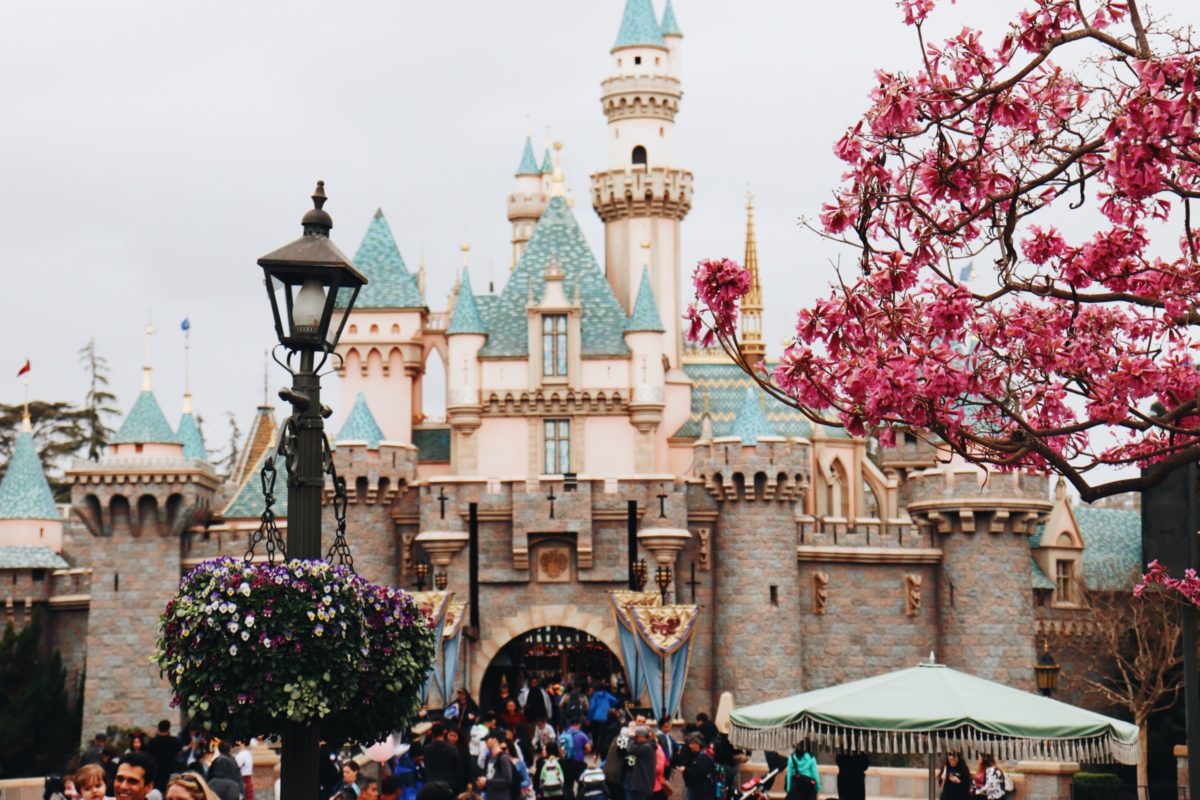 things to do in LA disneyland